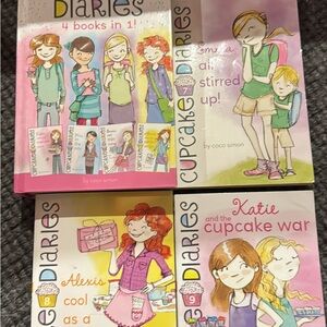 Cupcake Diaries Book Set -